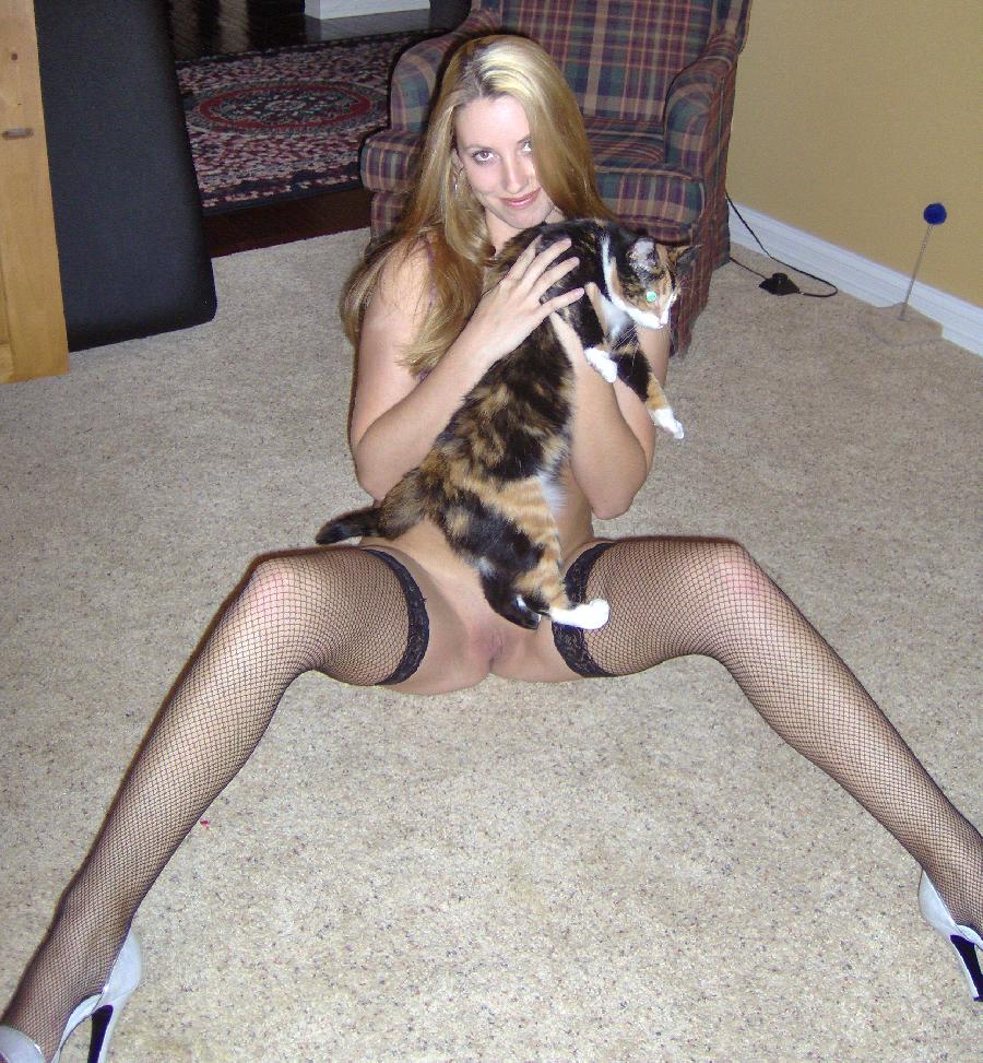 Sexy girls and their animal darlings - 4