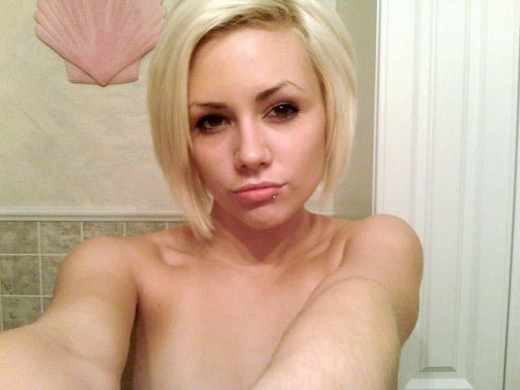 Petite ex girlfriend naked for self pics - 1