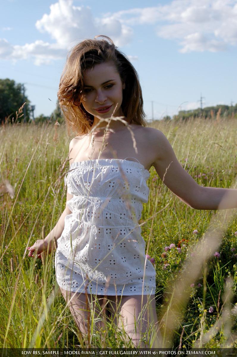 Beautiful girl relaxing nude in the field - Ivana - 1