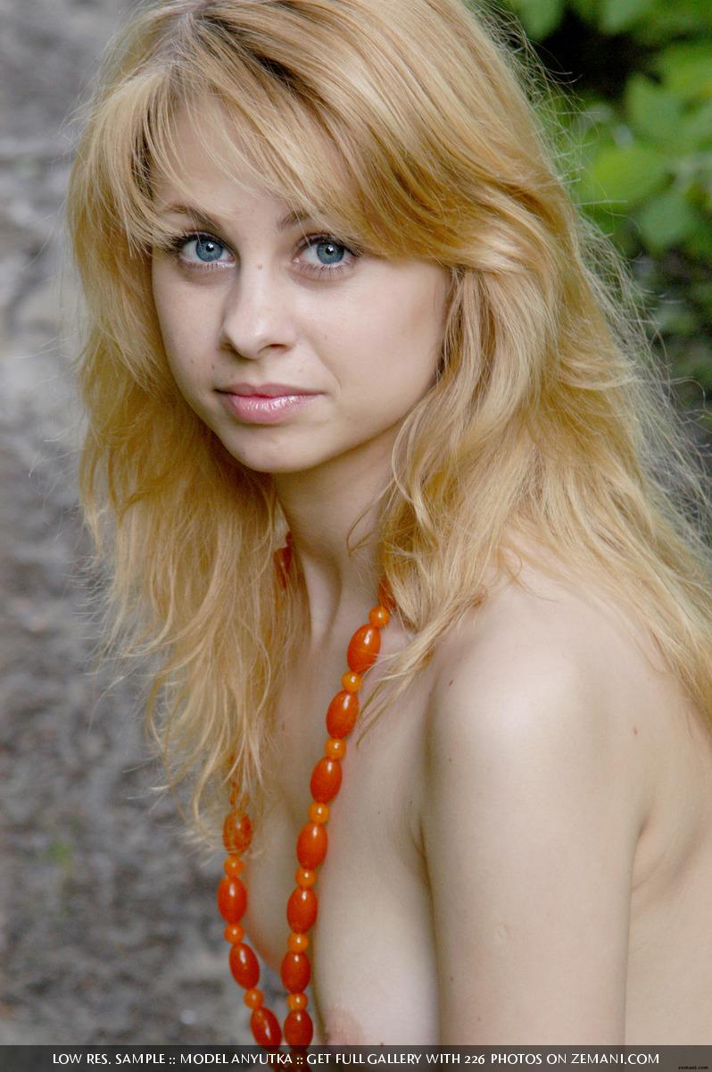 Nude blonde gets traped in a wild forest - Anyutka - 10