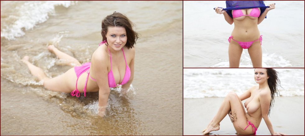 Marjana strips her pink bikini on the beach - 41