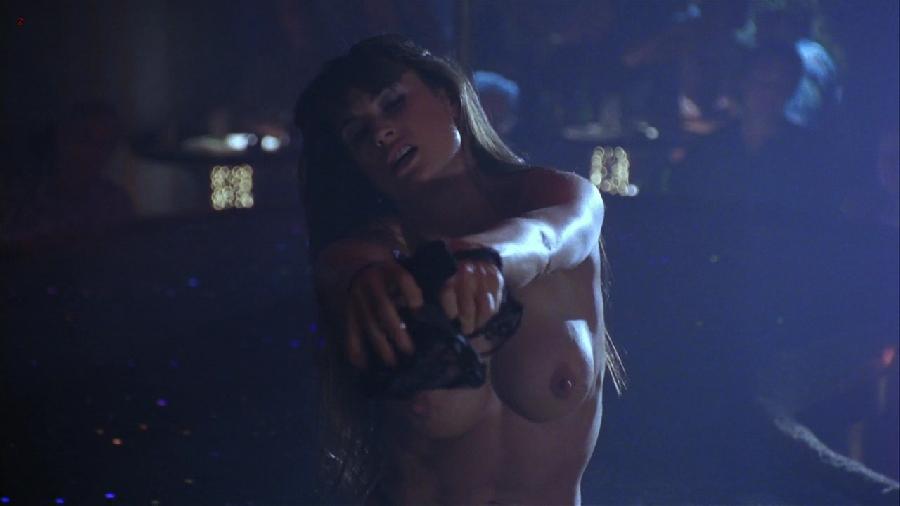 Demi Moore And Her Striptease On A Stage 16 Pics