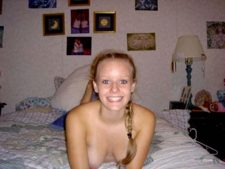 Horny teen spreads her legs - 4