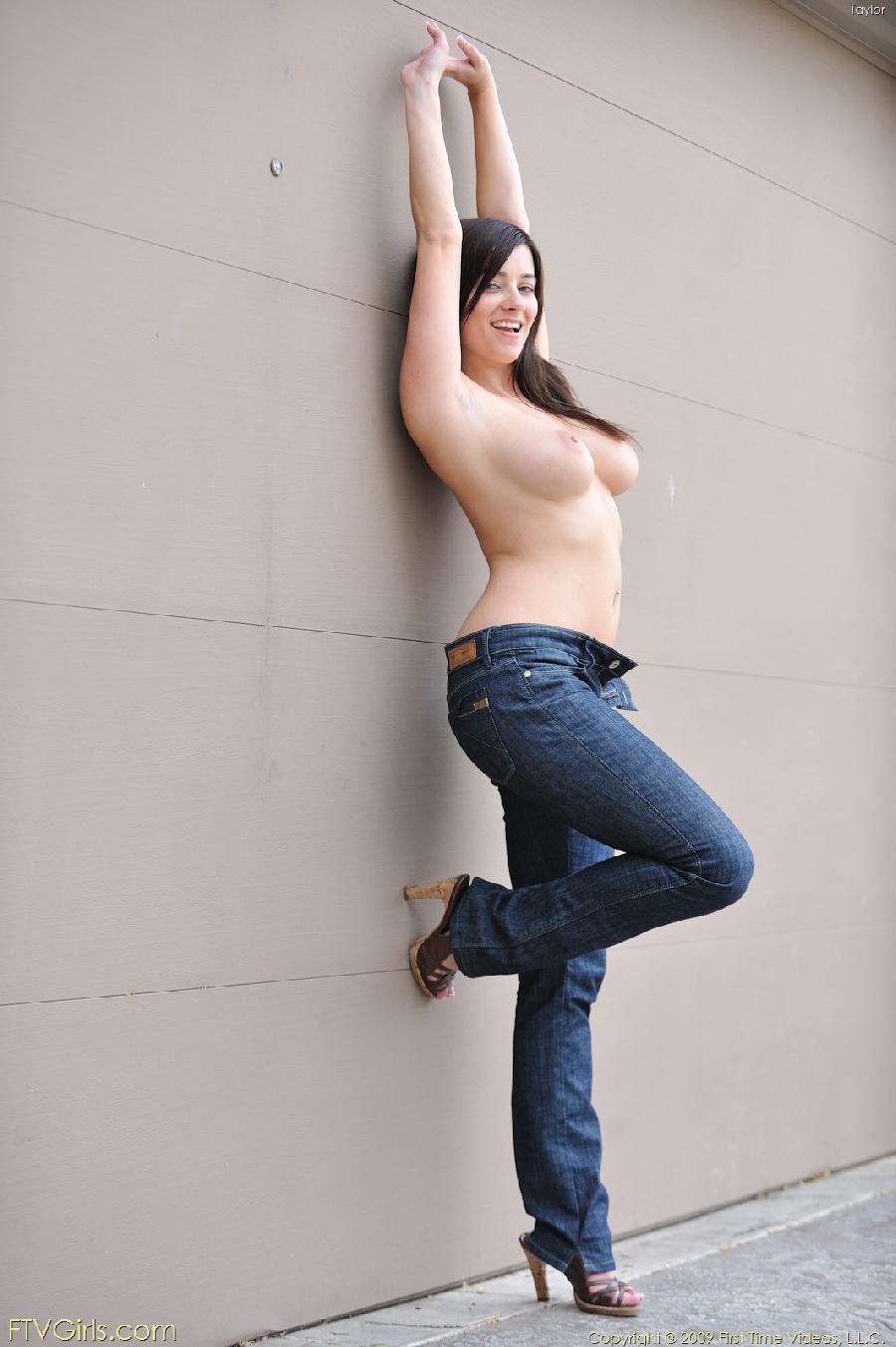 Brunette girl shows her striptease outdoor - Taylor - 6