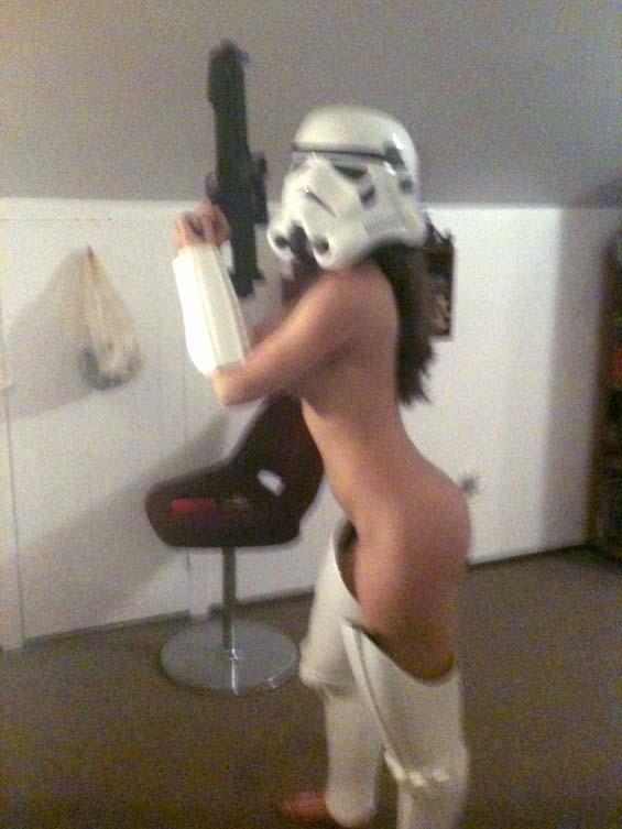 Sexy girl in Star Wars costume - 3