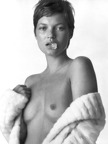 British model in black and white pics - Kate Moss - 5