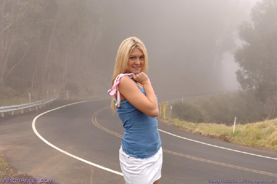 Young girl on the road - Alison Angel - 12