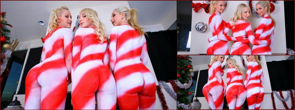 Christmas bodypainting with three lesbians - 23
