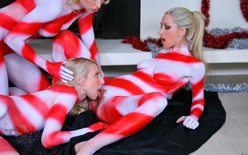 Christmas bodypainting with three lesbians - 12