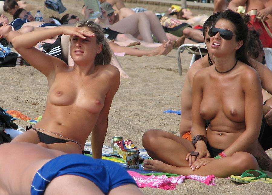 Amateurs on nudist beach - 8