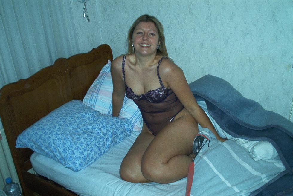 Gretta likes lingerie - 1
