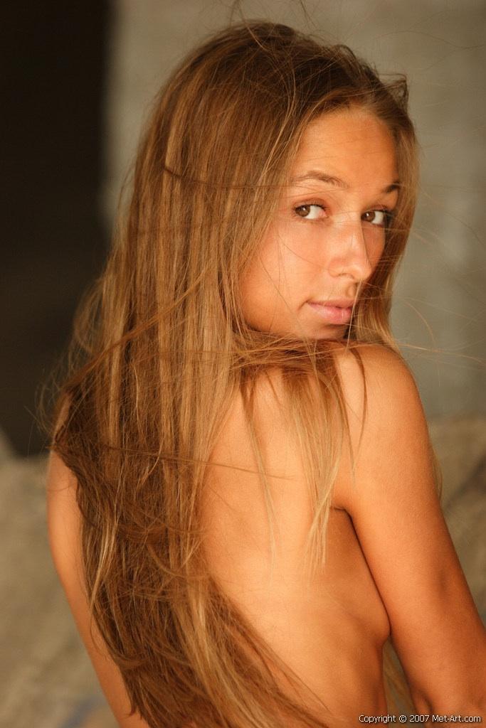 Beautiful naked girl is posing under bridge - Darina B - 6