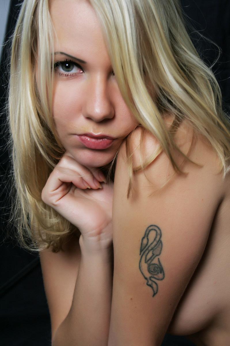 Naked blonde model in black studio - Tanusha A - 1