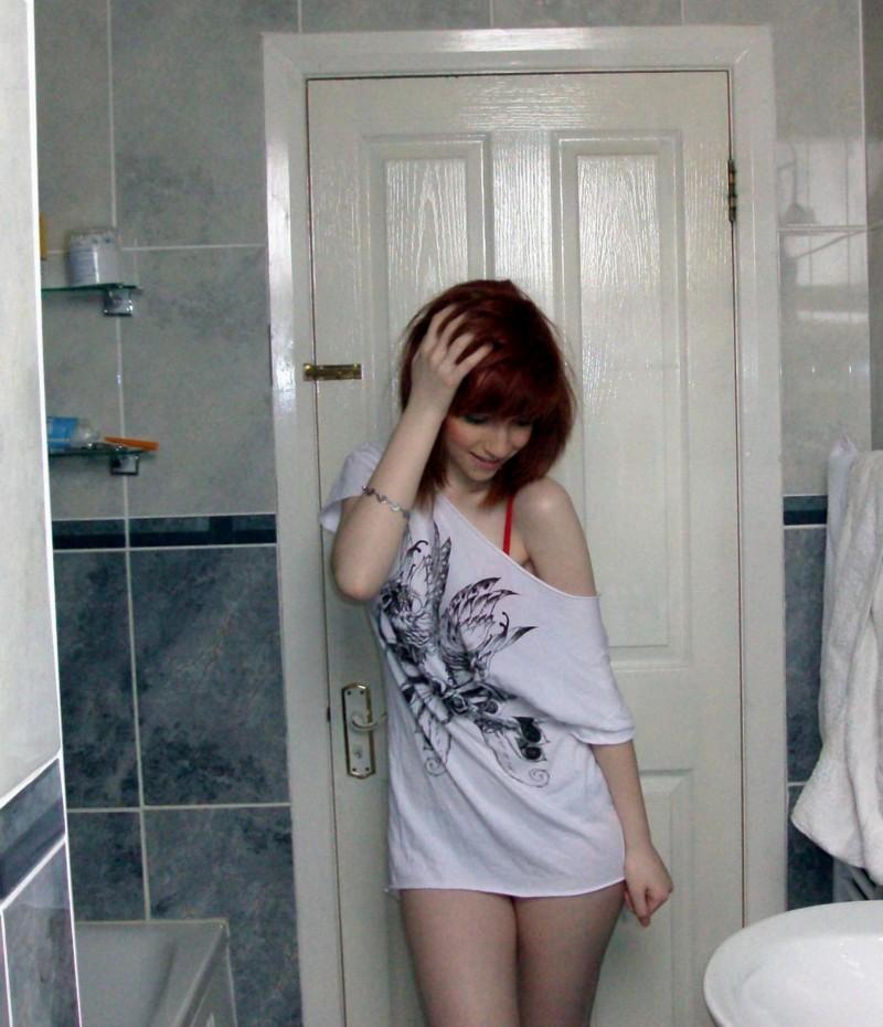 Marvelous teen girl in bathroom - 1