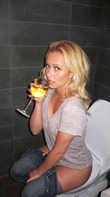 Gallery with sexy actress Hayden Panettiere - 13