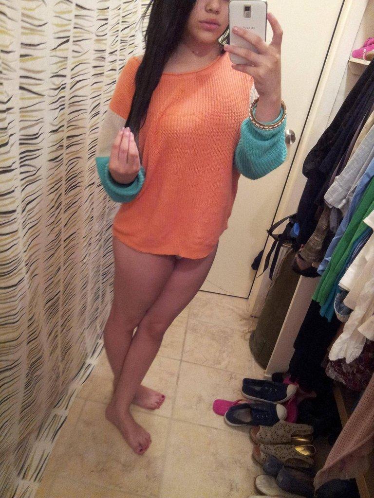 Anonymous busty brunette takes selfies - 3
