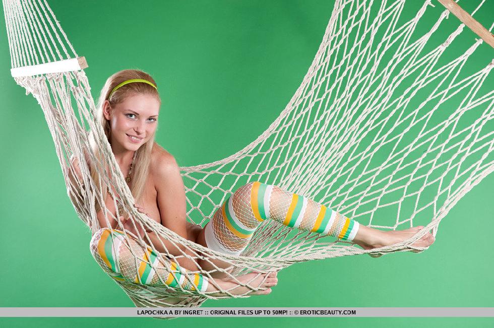 Naked blonde girl on the hammock - Lapochka - 12