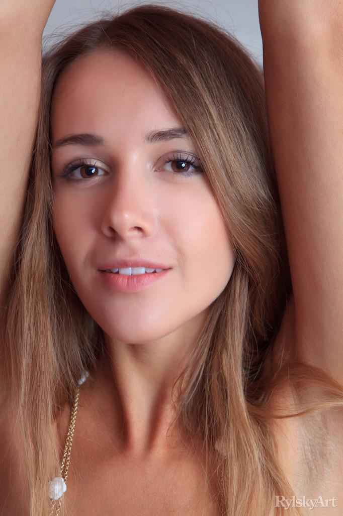 Naked girl with long blonde hair - Lina Diamond - 2