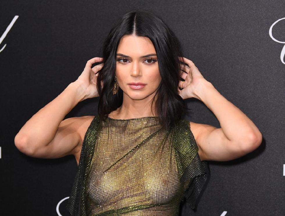 Kendall Jenner is showing tits in transparent dress - 1