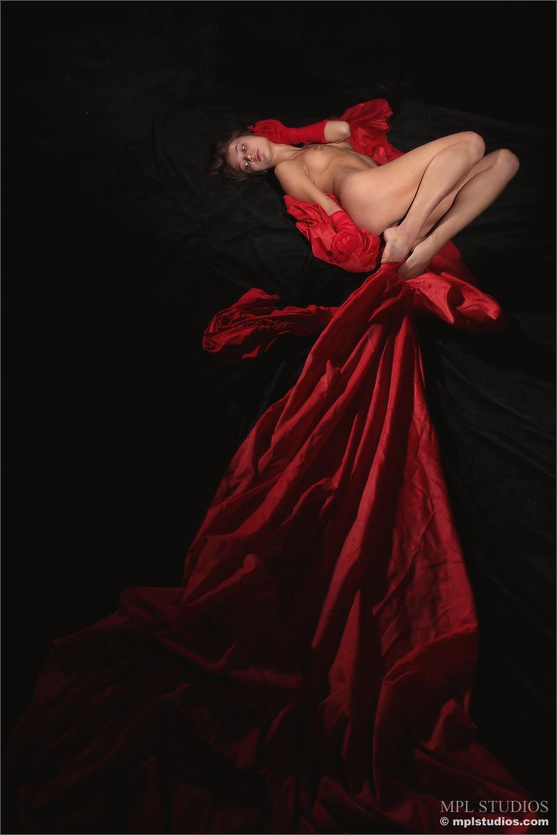 Pretty Lera is posing in red gloves. Part 2 - 12