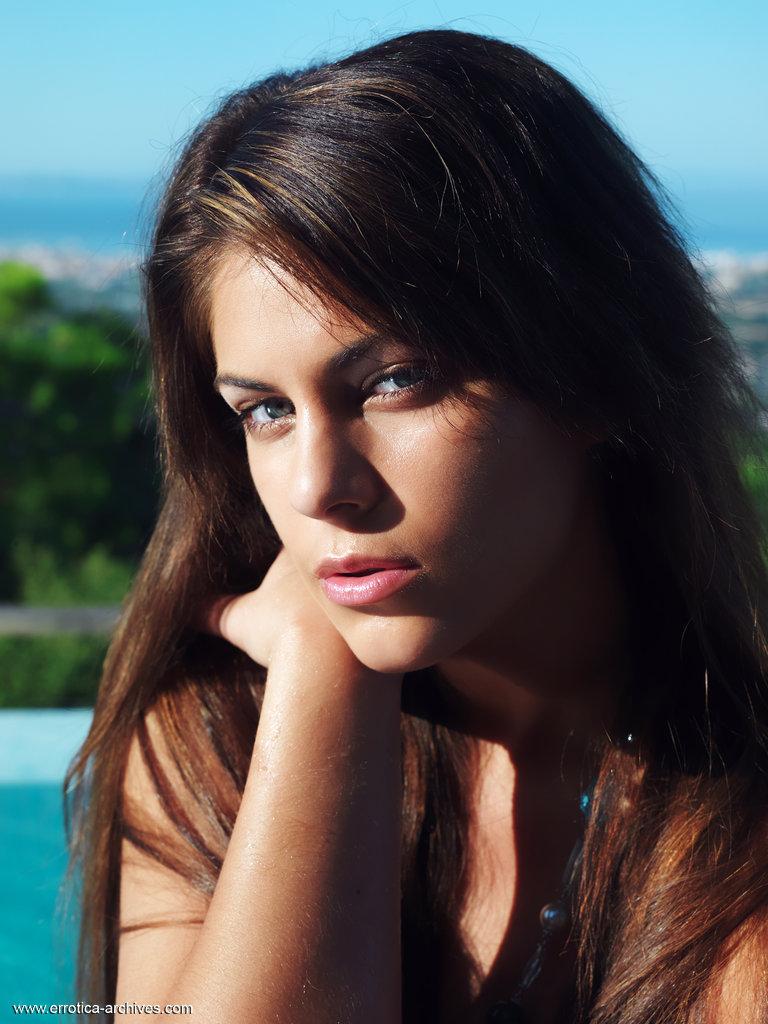 Naked girl in the pool - Francesca. Part 2 - 9