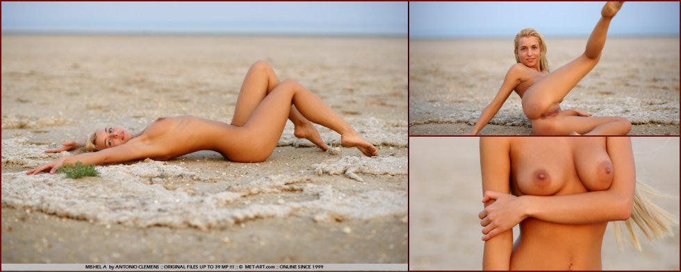 Beautiful naked blonde on the desert - Mishel - 31