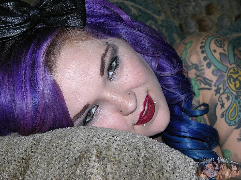 Emo chick with tattoos - Kandie - 7