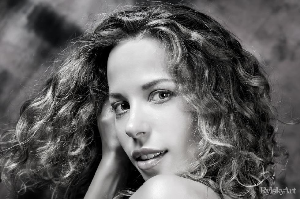 Photoshoot with fabulous Dennie - 1
