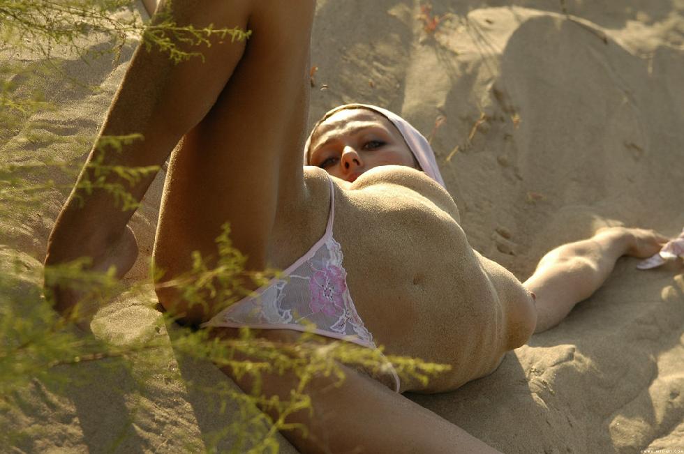 Sensual Natali is tempting at sunset. Part 1 - 6