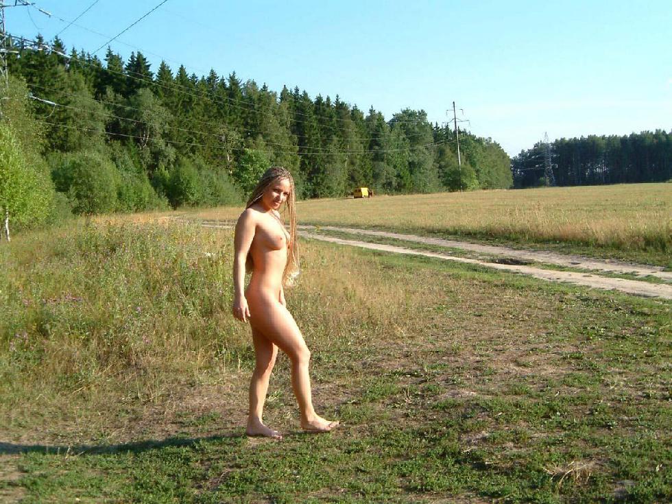 Sexy blonde amateur in nature - 13