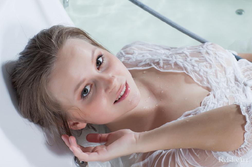 Magnificent young Alexandra is taking a bath - 6