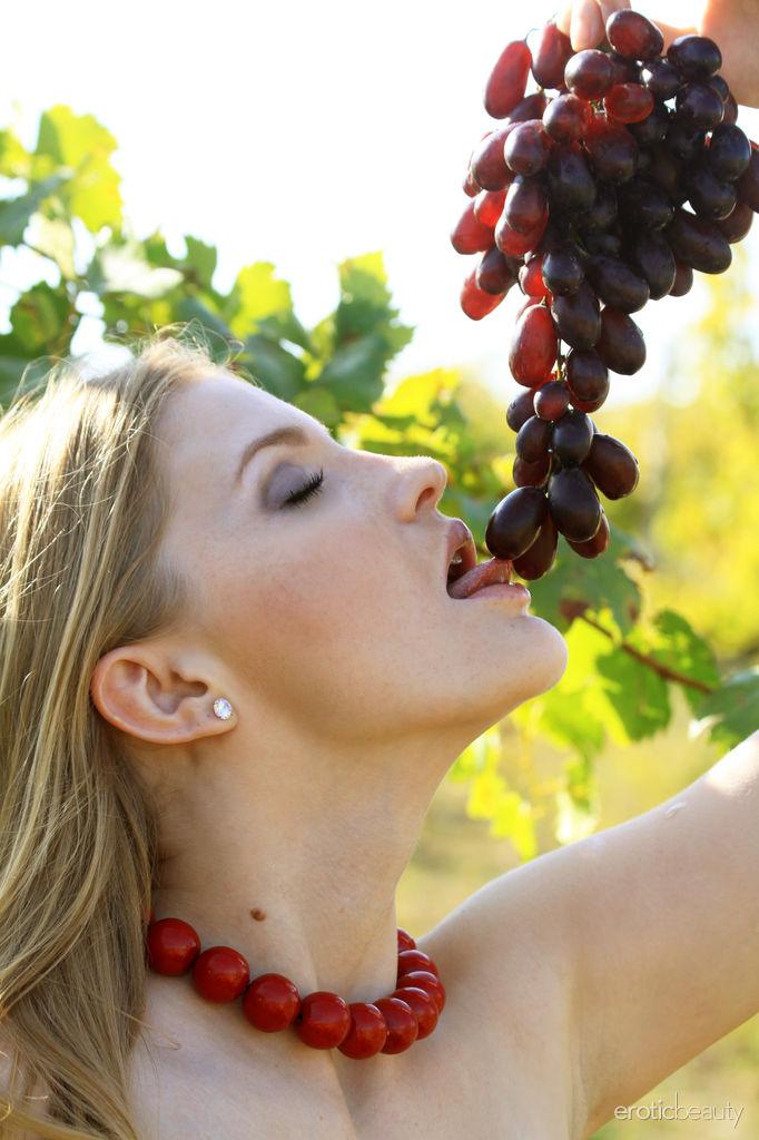 Charming girl in the grape orchard - Tinaa - 7