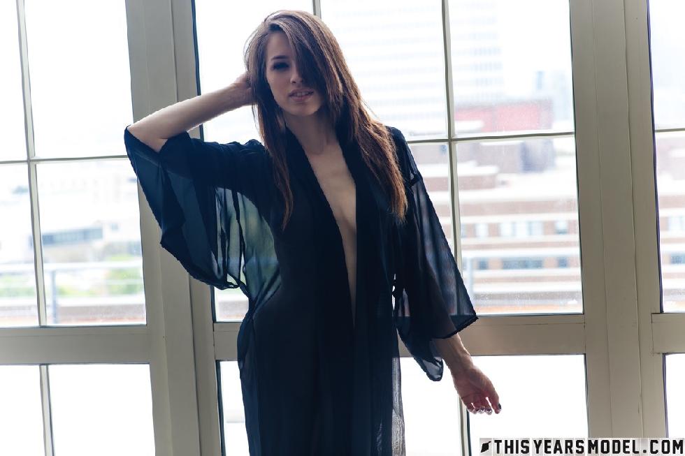 Seductress with very pretty booies - Caitlin McSwain - 4