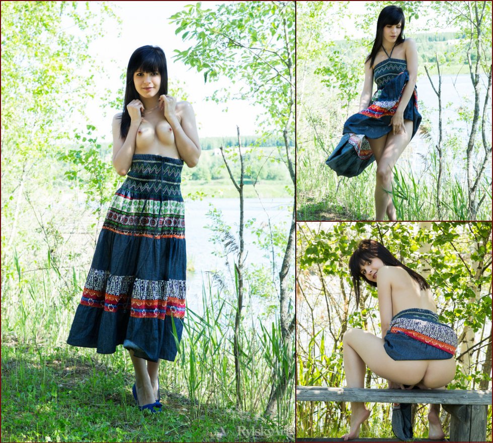 Marvelous young Zelda is posing in the nature - 7