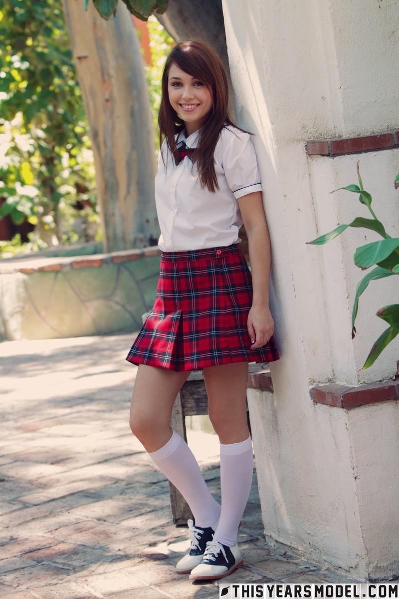 Lovely schoolgirl is posing outdoor - Marissa May - 2