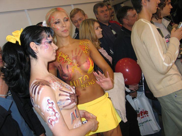 Bodypainting show with two girls. Part 2 - 9