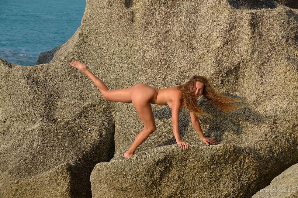 Naked Sarka on vacation - 14