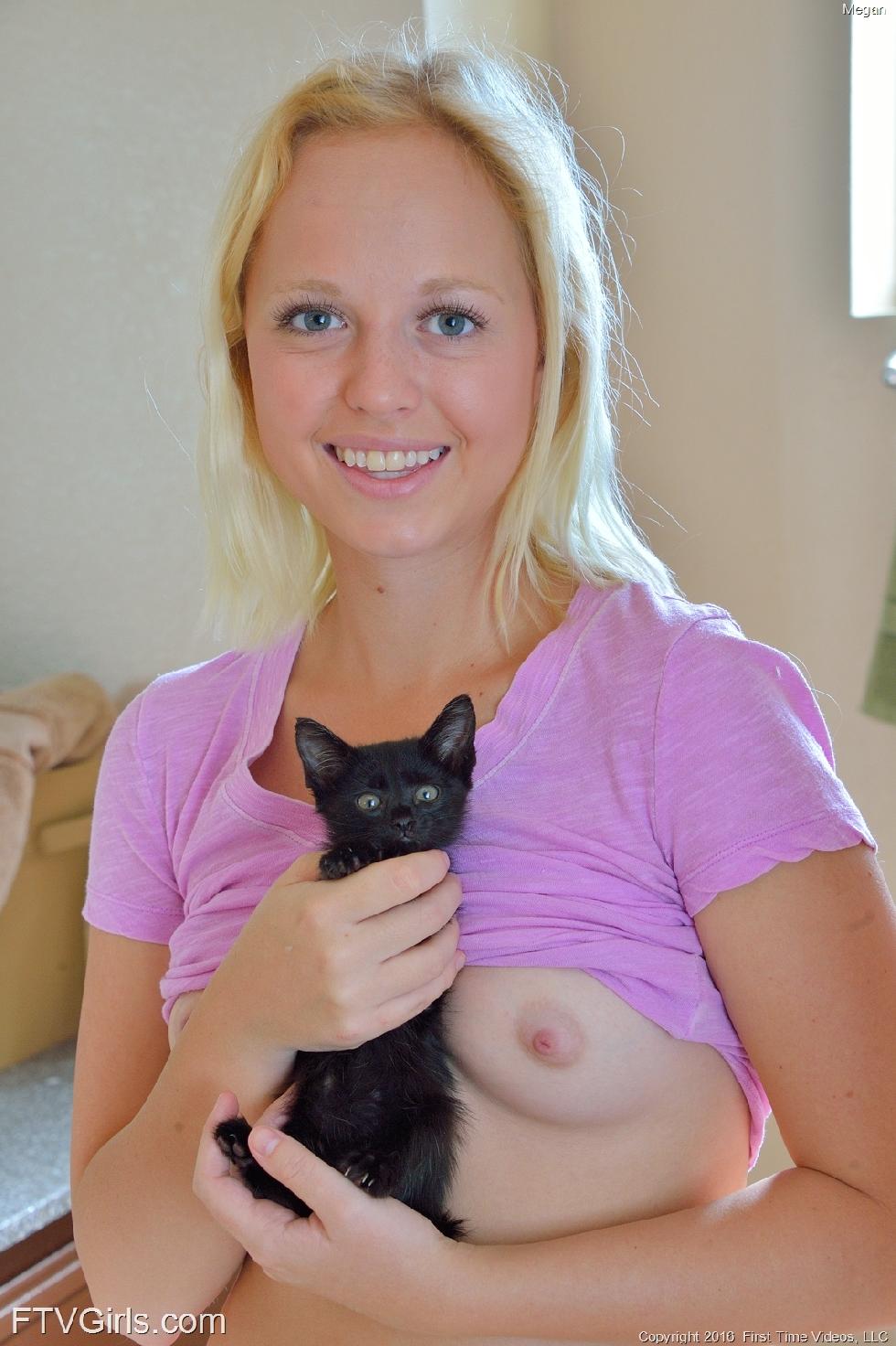 Megan is showing her sweet pussy - 4