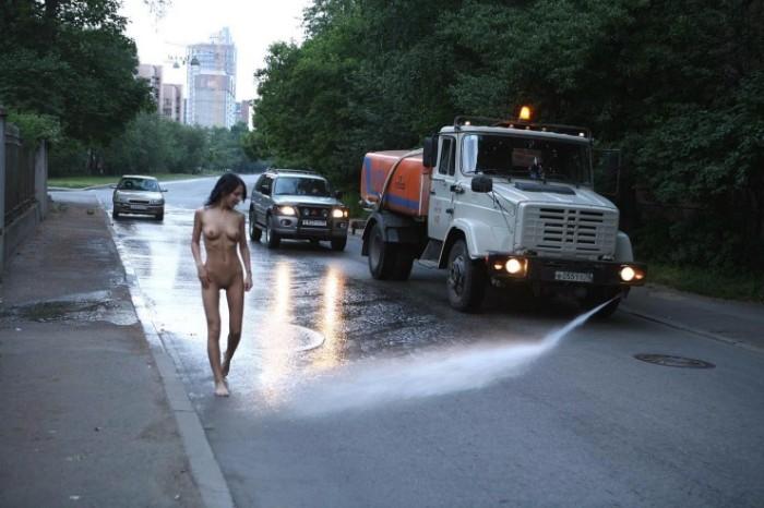 Naked Nadeshda is posing on the street - 4