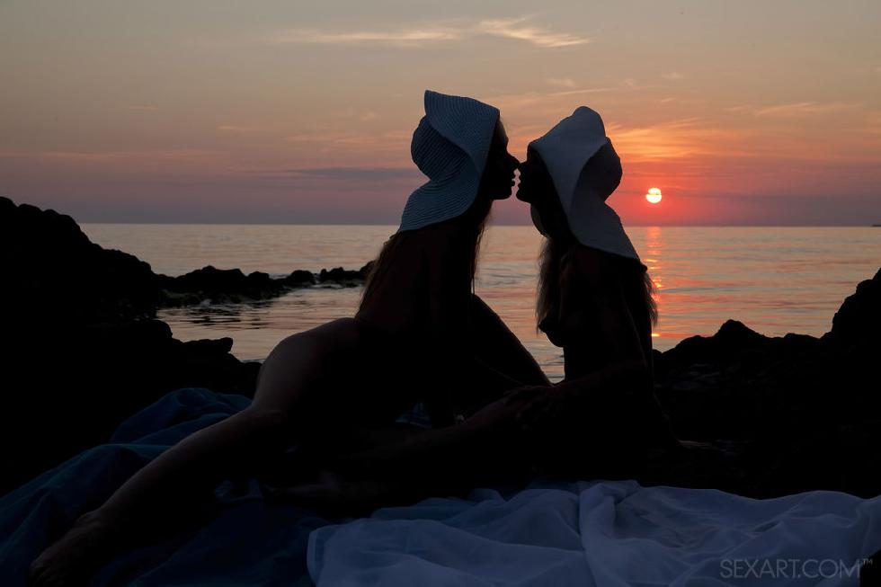 Sunset with two beautiful girls - Milena & Nika - 6