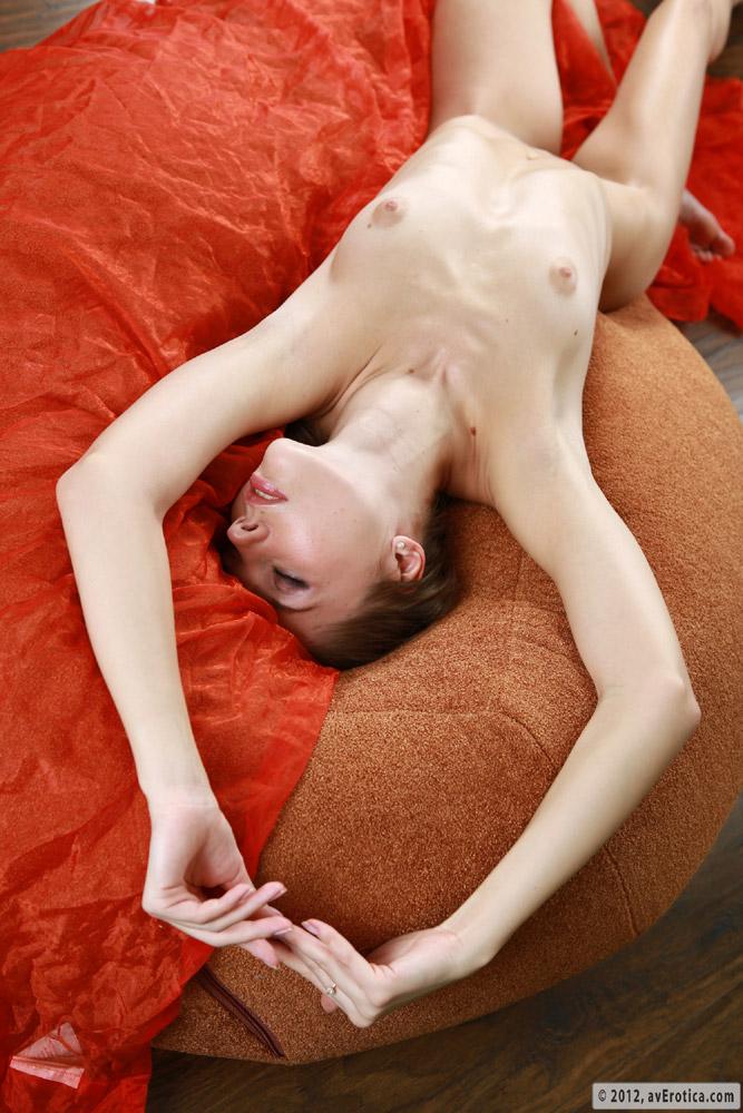 Naked girl on the big pillow - Tracy - 14