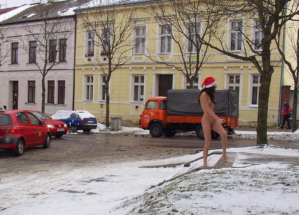 Naked amateur is posing in public places in winter - 6