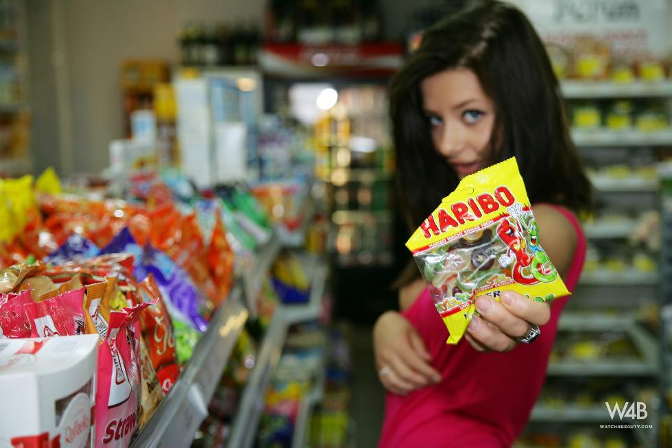 Shopping with marvelous Anna - 1