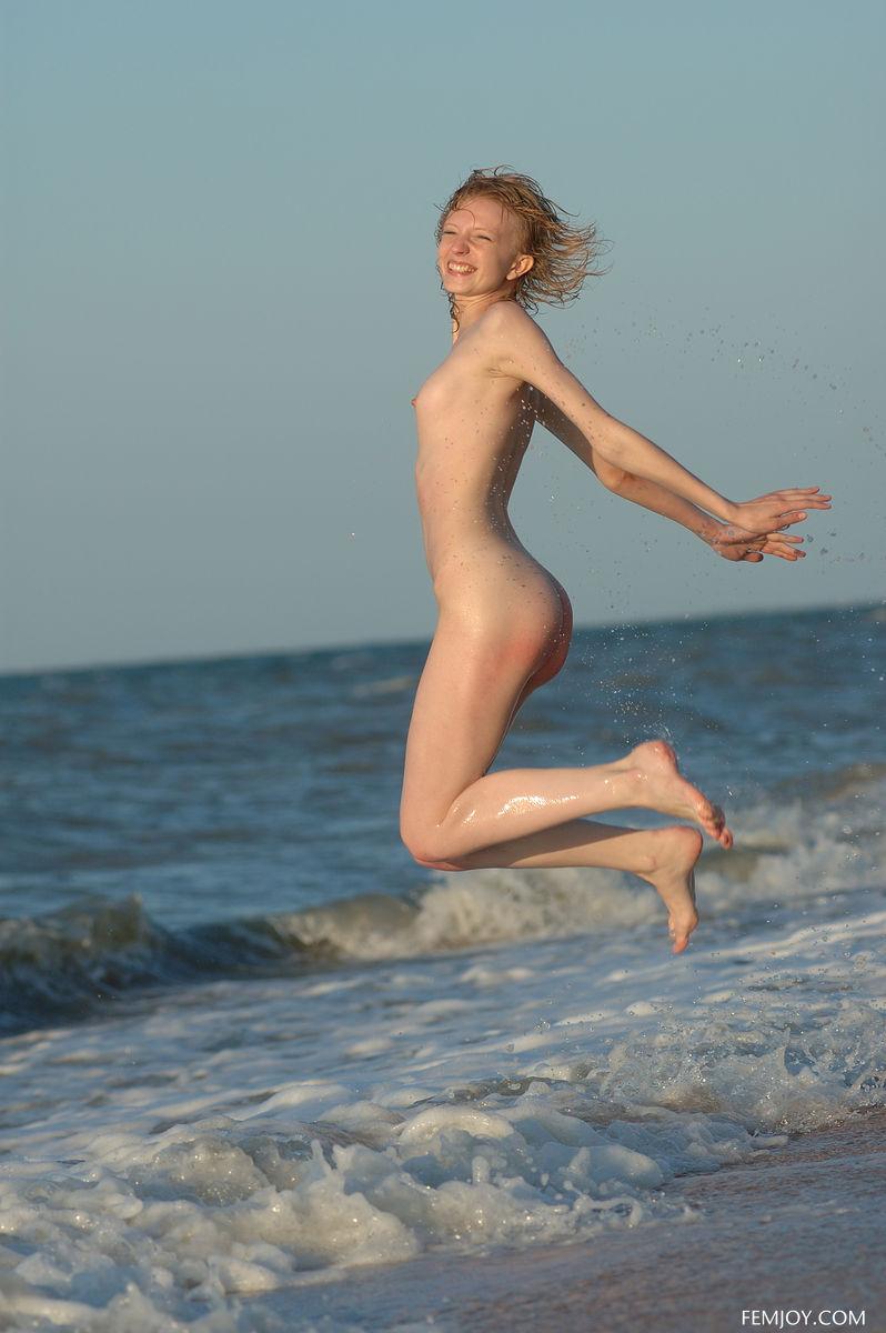 Happy and naked girl on the beach - Anya - 3