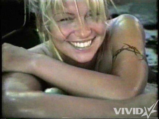 Gallery with Pamela Anderson - 3